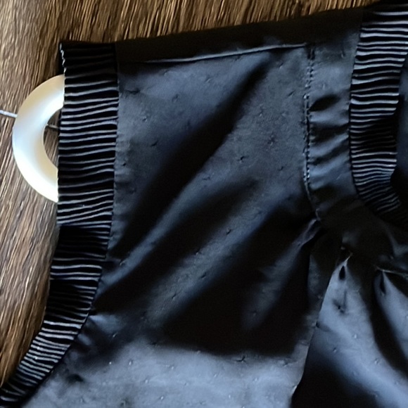 🌼FOR BUNDLE ONLY🌼Torrid Black Dobby Chiffon Pleated Blouse Tank - Picture 7 of 12